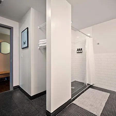 Bright And Modern Downtown Loft With Skyline Views, Free Valet, Gym Apartment Dallas Exterior photo